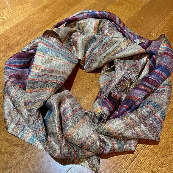 Loft Gold Metallic Scarf - Picture 5 of 6